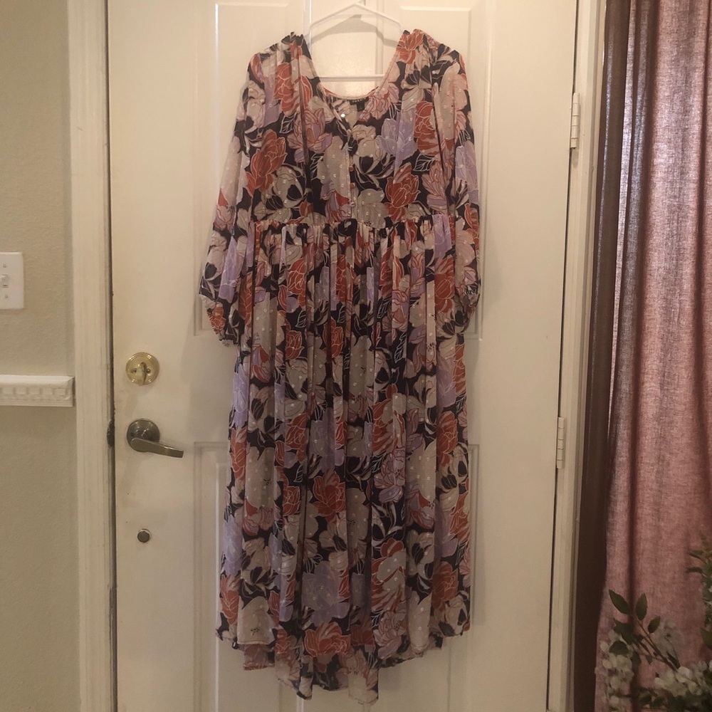 Torrid Navy Floral Tea Length Dress Size 2 NWT